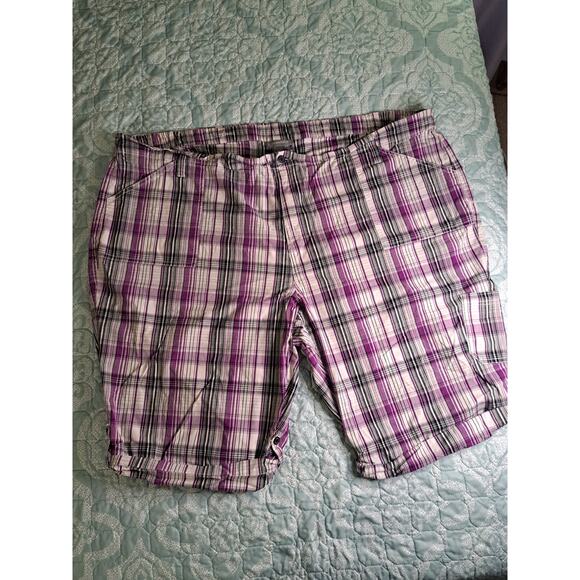Women's Plus Essentials Purple Checkered Capri's Size 30/32 - Picture 1 of 10